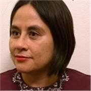 Profesora de español, redacción y amante de la literatura
